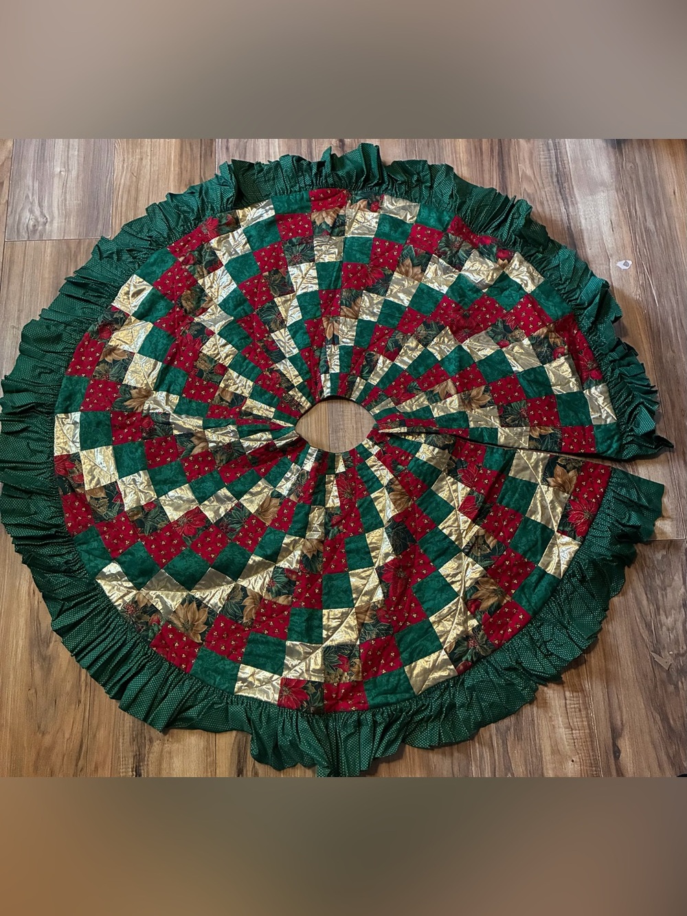 Hand Quilted Christmas Tree Skirt